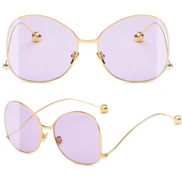 Cali’s ‘02 - Picture 3 of 8